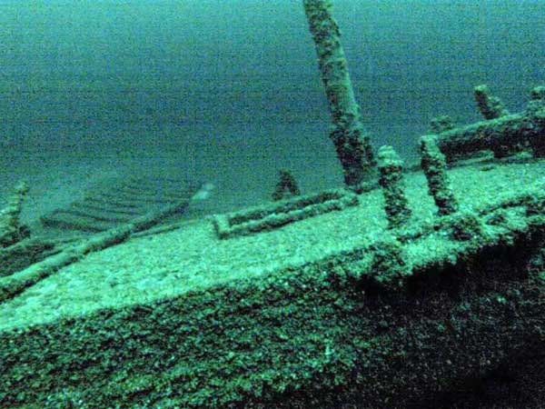 ಗ್ರೇಟ್ ಲೇಕ್ ನಲ್ಲಿ 200 ವರ್ಷದಷ್ಟು ಹಳೆಯ ಹಡಗಿನ ಅವಶೇಷಗಳು ನಿಗೂಢ ರೀತಿಯಲ್ಲಿ ಪತ್ತೆ!