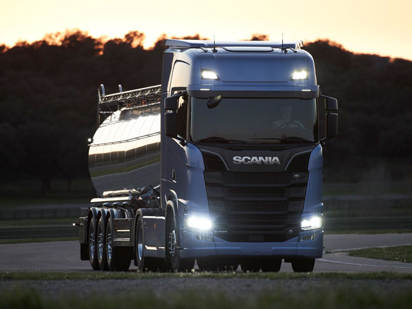 ಟ್ರಕ್ ಗಳ ರಾಜ ಸ್ಕಾನಿಯಾದಿಂದ ಐಷಾರಾಮಿ ಟ್ರಕ್ ಗಳ ಬಿಡುಗಡೆ 