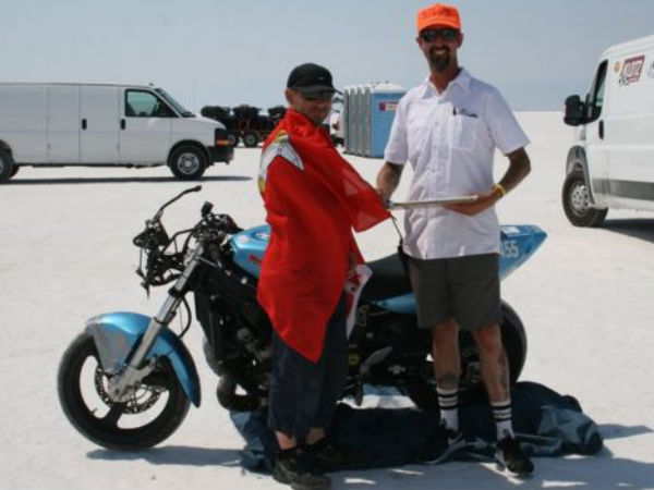 ಮನೆಯಲ್ಲಿ ನಿರ್ಮಿತ ಬೈಕ್ ನಿಂದ ವಿಶ್ವ ಗೆದ್ದು ಬಂದ ರೇಸರ್!