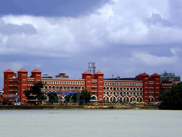 ಹೌರಾ ಜಂಕ್ಷನ್ 