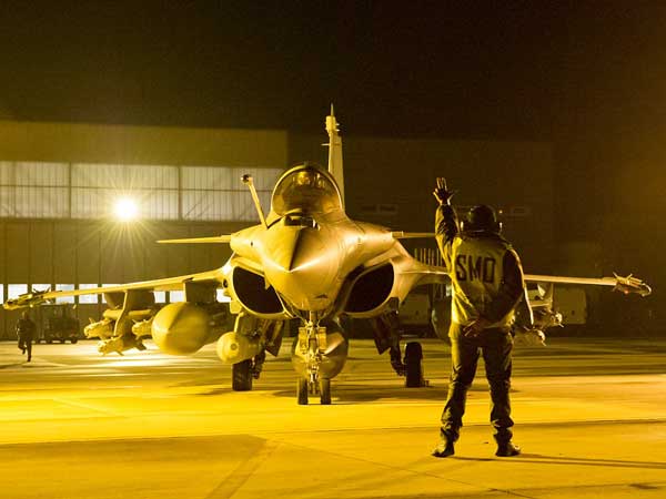 ಪಾಕಿಸ್ತಾನ ನಿದ್ದೆಗೆಡಿಸಿದ ಭಾರತ; ಫ್ರಾನ್ಸ್ ಜೊತೆ 'ರಫೇಲ್' ಒಪ್ಪಂದಕ್ಕೆ ಸಹಿ