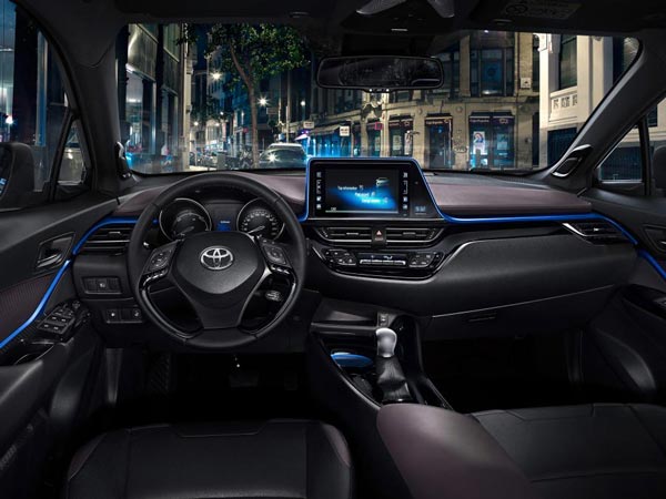 ಪ್ಯಾರಿಸ್‌ನಲ್ಲಿ ಟೊಯೊಟಾ ಸಿ-ಎಚ್‌ಆರ್ ಕಾರಿಗೆ ಹೈಬ್ರಿಡ್ ಬಲ 