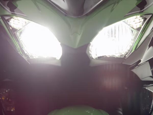 ರಾಜನಂತೆ ಎಂಟ್ರಿ ಕೊಟ್ಟ ಶಕ್ತಿಶಾಲಿ ಕವಾಸಕಿ ನಿಂಜಾ 650 ಬೈಕ್ ರಾಜನಂತೆ ಎಂಟ್ರಿ ಕೊಟ್ಟ ಶಕ್ತಿಶಾಲಿ ಕವಾಸಕಿ ನಿಂಜಾ 650 ಬೈಕ್