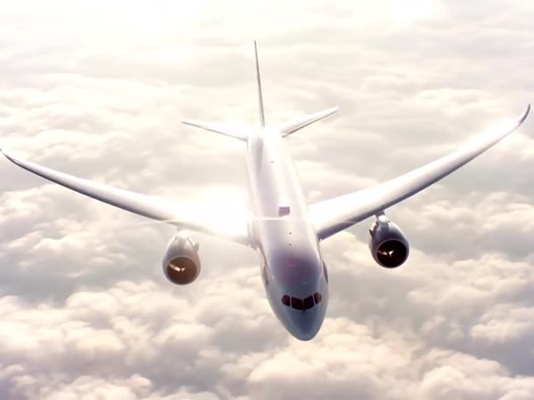 ಗಾಳಿಯಲ್ಲಿ ತೇಲುವ ವಿಶ್ವದ ಅತ್ಯಂತ ವಿಲಾಸಿ ಮೇಲಂತಸ್ತಿನ ಮನೆ 