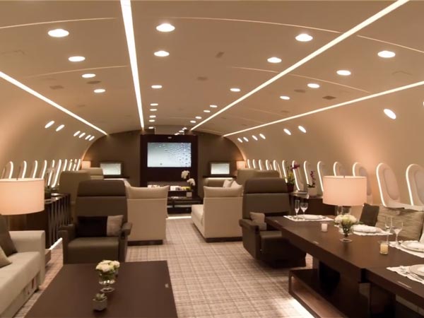 ಗಾಳಿಯಲ್ಲಿ ತೇಲುವ ವಿಶ್ವದ ಅತ್ಯಂತ ವಿಲಾಸಿ ಮೇಲಂತಸ್ತಿನ ಮನೆ 