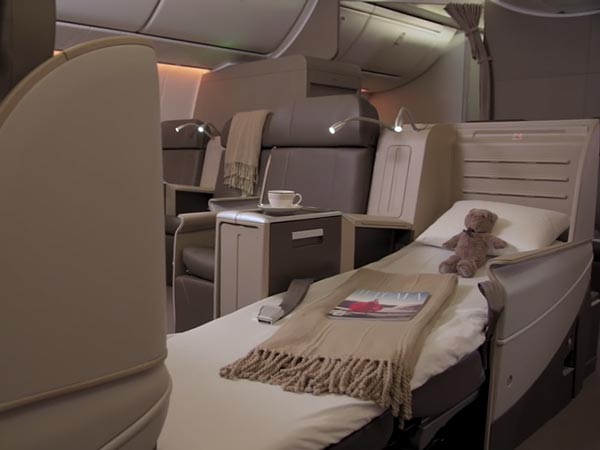 ಗಾಳಿಯಲ್ಲಿ ತೇಲುವ ವಿಶ್ವದ ಅತ್ಯಂತ ವಿಲಾಸಿ ಮೇಲಂತಸ್ತಿನ ಮನೆ 