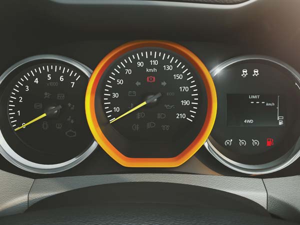 ನಾಲ್ಕು ಆಕರ್ಷಕ ಬಣ್ಣಗಳು 