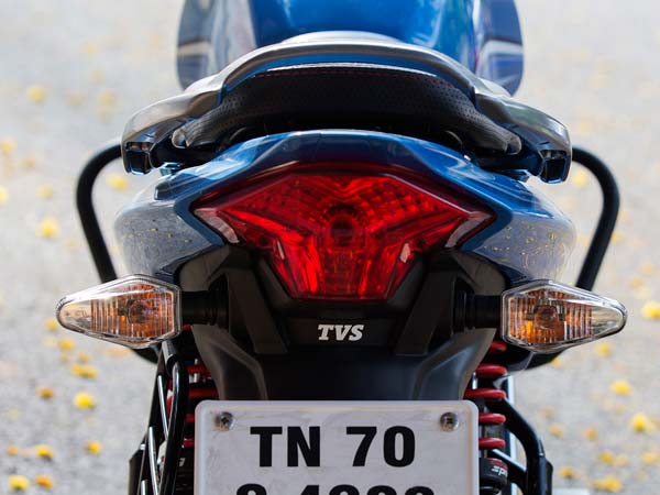 ಸ್ಪ್ಲೆಂಡರ್, ಡ್ರೀಮ್ ಸಿರೀಸ್‌ಗೆ ಟಕ್ಕರ್; ಟಿವಿಎಸ್ ವಿಕ್ಟರ್ 1 ಲಕ್ಷ ಮೈಲುಗಲ್ಲು