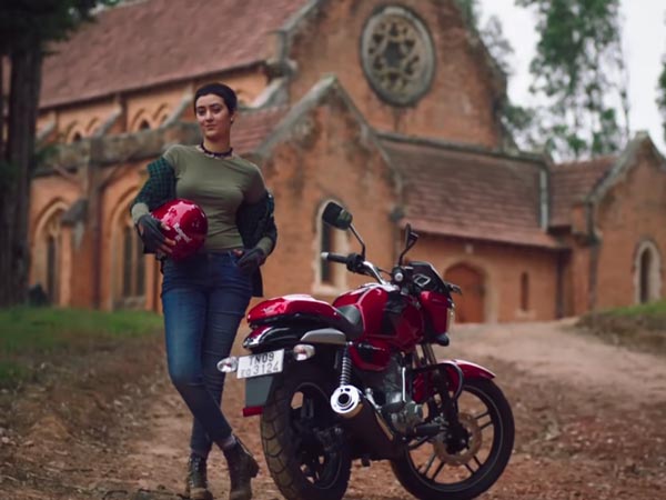 ಎರಡು ಲಕ್ಷ ಮೈಲುಗಲ್ಲು ತಲುಪಿದ ಬಜಾಜ್ ವಿ15 