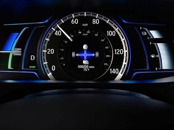 ಹೋಂಡಾ ಅಕಾರ್ಡ್ ಹೈಬ್ರಿಡ್ ಕಾರು ಬಿಡುಗಡೆ; ಬೆಲೆ ಕೊಂಚು ದುಬಾರಿ!