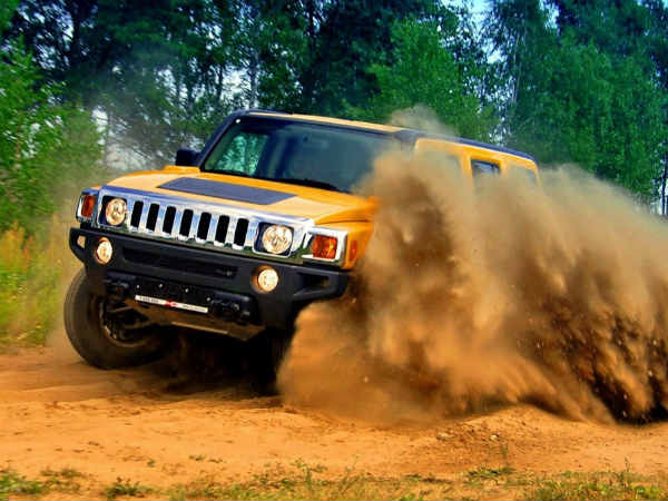 ಬಾಸ್ ಧೋನಿ ಹಮ್ಮರ್ ಸವಾರಿ ಮುಂದೆ ಕಿವೀಸ್ ಆಟಗಾರರು ಹಿಟ್ ವಿಕೆಟ್!