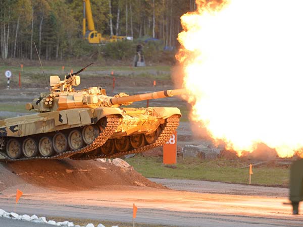 ಪಾಕ್ ಭೀತಿಗೆ ರಷ್ಯಾ ಅಭಯಹಸ್ತ; ರಾತ್ರಿ ಕಾಲದಲ್ಲೂ ತೀಕ್ಷ್ಣ ಪ್ರಹಾರ ನೀಡುವ ಯುದ್ಧ ಟ್ಯಾಂಕರ್ ಭಾರತಕ್ಕೆ 