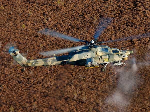 ಮುನ್ನುಗ್ಗಿ ಬರುವ ಮಿಸೈಲ್‌ಗೆ ಲೇಸರ್ ದಾಳಿಯನ್ನಿಡುವ ಸೂಪರ್ ಹೆಲಿಕಾಪ್ಟರ್