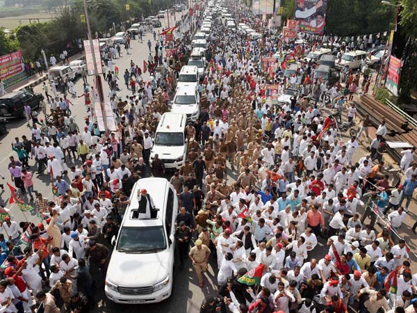 ಉತ್ತರ ಪ್ರದೇಶ ಸಿಎಂ ಅಖಿಲೇಶ್ ಯಾದವ್ ರಥ ಯಾತ್ರಗೆ ಹೈಟೆಕ್ ಬಸ್
