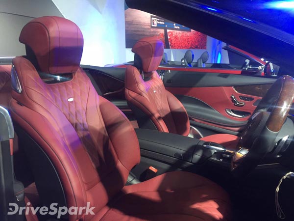 ಟಾಪ್ ಲೆಸ್ ಚೆಲುವೆ ಮರ್ಸಿಡಿಸ್ ಬೆಂಝ್ ಸಿ ಕ್ಲಾಸ್ ಮತ್ತು ಎಸ್ ಕ್ಲಾಸ್ ಬಿಡುಗಡೆ 