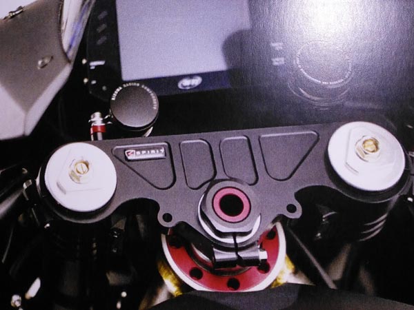 750ಸಿಸಿ, 140 ಕೆ.ಜಿ, 180 ಅಶ್ವಶಕ್ತಿ ಉತ್ಪಾದಿಸಬಲ್ಲ ಸೂಪರ್ ಬೈಕ್ 