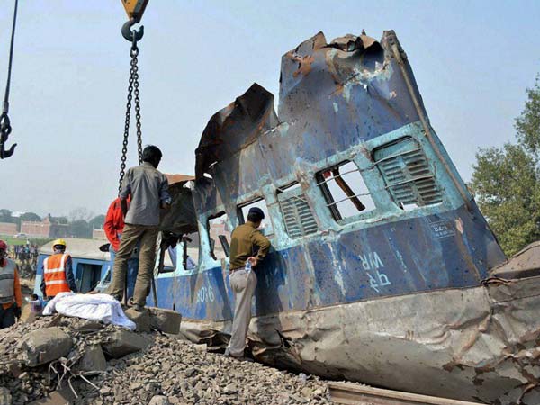 ಹಳಿ ತಪ್ಪಿದ ಭಾರತೀಯ ರೈಲ್ವೆ; ಸರಿಪಡಿಸಲು ಮೇಜರ್ ಸರ್ಜರಿ ಅಗತ್ಯ!