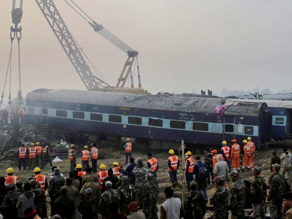 ಹಳಿ ತಪ್ಪಿದ ಭಾರತೀಯ ರೈಲ್ವೆ; ಸರಿಪಡಿಸಲು ಮೇಜರ್ ಸರ್ಜರಿ ಅಗತ್ಯ!