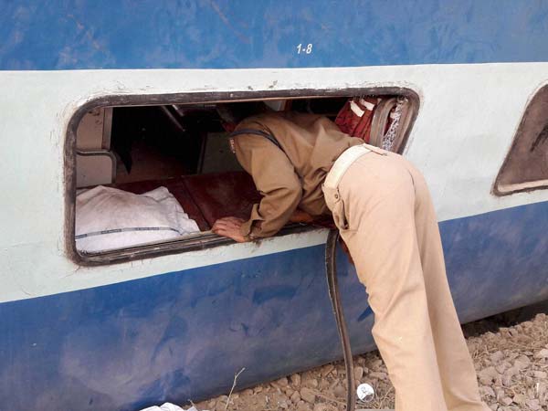 ಹಳಿ ತಪ್ಪಿದ ಭಾರತೀಯ ರೈಲ್ವೆ; ಸರಿಪಡಿಸಲು ಮೇಜರ್ ಸರ್ಜರಿ ಅಗತ್ಯ!