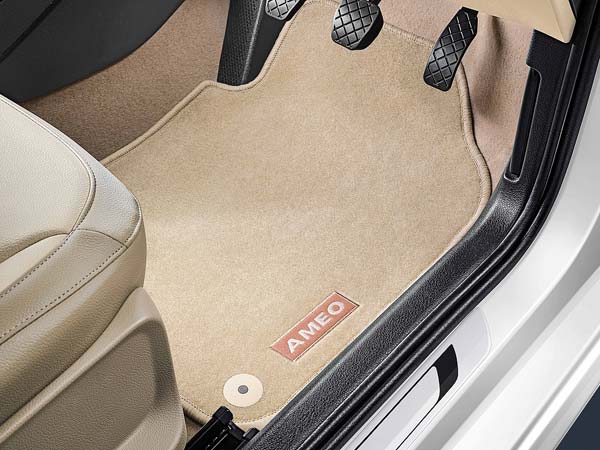 ಫೋಕ್ಸ್‌ವ್ಯಾಗನ್ 'ಕ್ರೆಸ್ಟ್ ಕಲೆಕ್ಷನ್' ಎಮಿಯೊ, ವೆಂಟೊ, ಪೊಲೊ ಬಿಡುಗಡೆ 