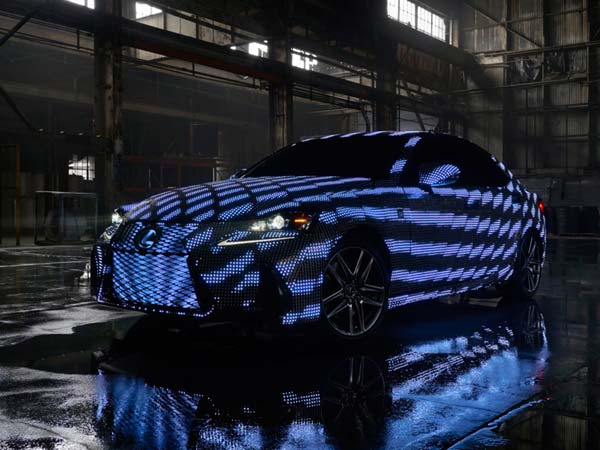 ಒಂದೇ ಕಾರಲ್ಲಿ 41,999 ಎಲ್ಇಡಿ ಲೈಟ್ಸ್; ನಂಬಲು ಸಾಧ್ಯವೇ ? ಒಂದೇ ಕಾರಲ್ಲಿ 41,999 ಎಲ್ಇಡಿ ಲೈಟ್ಸ್; ನಂಬಲು ಸಾಧ್ಯವೇ ?