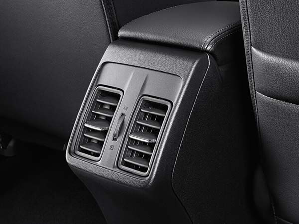 ಹೊಸ ಹೋಂಡಾ ಸಿಟಿಯಲ್ಲಿ ಸಾಫ್ಟ್ ಟಚ್ ಡ್ಯಾಶ್ ಬೋರ್ಡ್ ಮತ್ತು 6 ಏರ್ ಬ್ಯಾಗ್ 