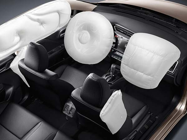 ಹೊಸ ಹೋಂಡಾ ಸಿಟಿಯಲ್ಲಿ ಸಾಫ್ಟ್ ಟಚ್ ಡ್ಯಾಶ್ ಬೋರ್ಡ್ ಮತ್ತು 6 ಏರ್ ಬ್ಯಾಗ್ 