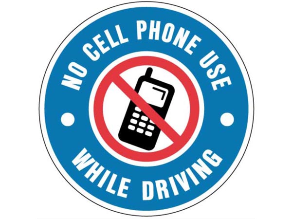 ಡ್ರೈವಿಂಗ್ ವೇಳೆ ಚಾಲಕ ಮೊಬೈಲ್ ಬಳಕೆಗೆ ಕಡಿವಾಣ 