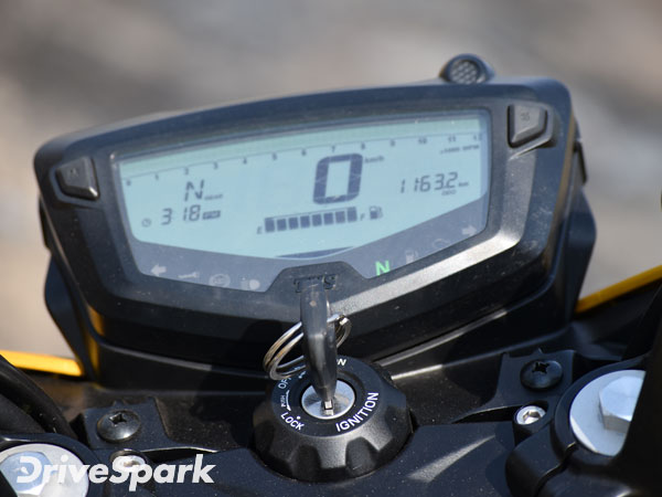 ವರ್ಷದ ಬೈಕ್ ಪ್ರಶಸ್ತಿ ಬಾಚಿದ ಟಿವಿಎಸ್ ಅಪಾಚಿ ಆರ್‌ಟಿ‌ಆರ್ 200 ವಿ4 