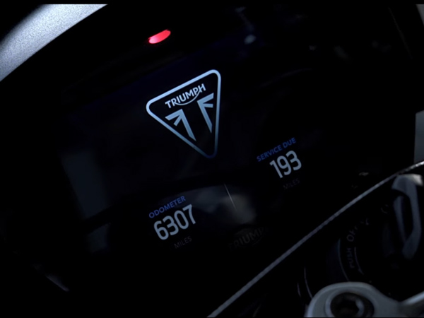 ರಸ್ತೆ ಎಂದಿಗೂ ಹಿಂದಿನ ತರಹನೇ ಇರಲ್ಲ; ಟ್ರಯಂಪ್ ಸ್ಟ್ರೀಪ್ ಟ್ರಿಪಲ್ ಕೂಡಾ!