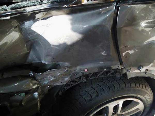 ಇನ್ನೋವಾಗಿಂತ ಭಾರ ಇರುವ ಟಾಟಾ ಕಾರು 100 ಕಿ.ಮೀ ವೇಗದಲ್ಲಿ ಹೋಗುವಾಗ ಆಕ್ಸಿಡೆಂಟ್ ಆಯ್ತು !! ಮುಂದೇನಾಯಿತು ? 