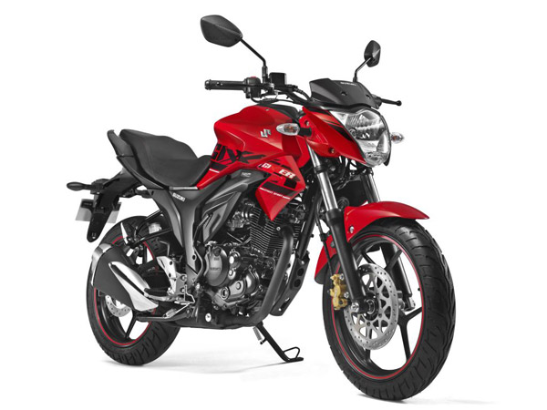 ಮಾರುಕಟ್ಟೆಗೆ ಲಗ್ಗೆಯಿಟ್ಟ 2017 ಸುಜುಕಿ ಜಿಕ್ಸರ್ ಸರಣಿಗಳು : ಹೊಸ ಬೈಕ್‌ಗಳ ವಿಶೇಷತೆ ಇಲ್ಲಿದೆ ನೋಡಿ..!