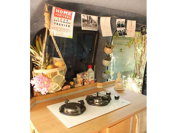  ಕೈತುಂಬಾ ಸಂಬಳ ಬರುತಿದ್ದ ಕೆಲಸ ಬಿಟ್ಟು ಈಕೆ ಮಾಡಿದ್ದೇನು ಗೊತ್ತಾ...!?