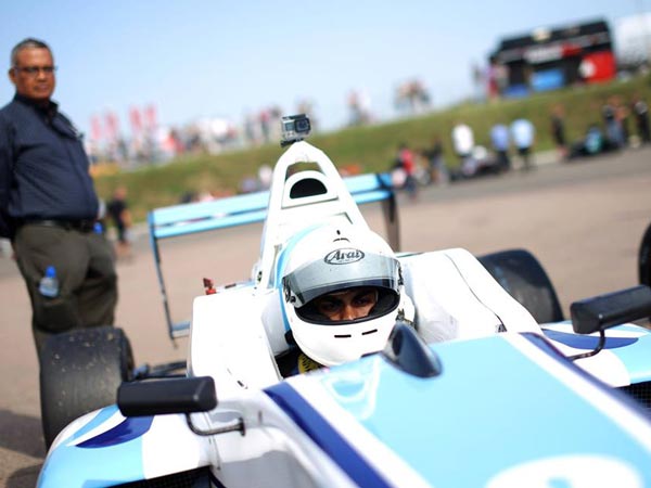 ಬ್ರಿಟಿಷ್ ಜಿಟಿ ರೇಸ್ ಕಾರ್ ಚಾಂಪಿಯನ್‌ಶಿಪ್- ಅವಕಾಶ ಪಡೆದ ಕನ್ನಡದ ಯುವಕ..!!