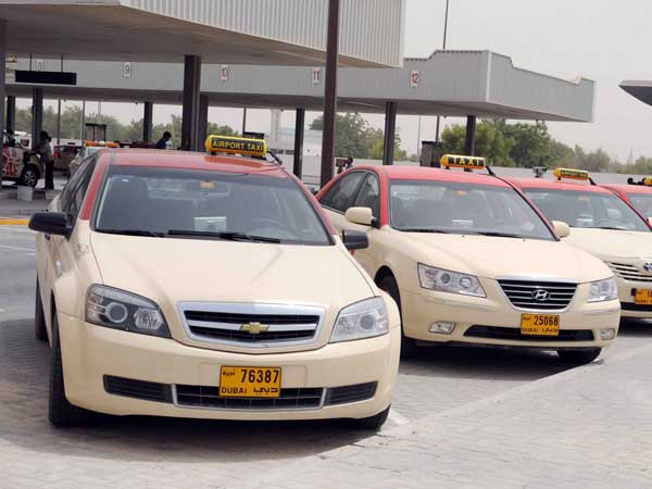 ಶಾಪಿಂಗ್ ಮಾಡೋ ಭರಾಟೆಗೆ ಟ್ಯಾಕ್ಸಿಯಲ್ಲಿ ಮಗು ಮರೆತು ಹೋದ ಮಹಿಳೆ..!!