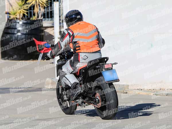 ಪರೀಕ್ಷಾರ್ಥ ಸಂದರ್ಭದಲ್ಲಿ ಕಾಣಿಸಿಕೊಂಡ ವಿನೂತನ ಕೆಟಿಎಂ 790 ಡ್ಯೂಕ್..!!