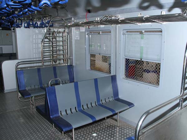 'ಮೇಕ್ ಇನ್ ಇಂಡಿಯಾ'ದ ಮೊಟ್ಟ ಮೊದಲ ರೈಲು 'ಮೇಧಾ' ಲೋಕಾರ್ಪಣೆ