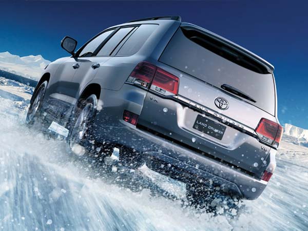 ಅಬ್ಬಾ!! ಈ ಉದ್ಯಮಿ ಕಾರಿನ 'ಫ್ಯಾನ್ಸಿ ನಂಬರ್' ಪಡೆಯಲು ಕೊಟ್ಟ ಹಣ ಎಷ್ಟು ಗೊತ್ತಾ..?