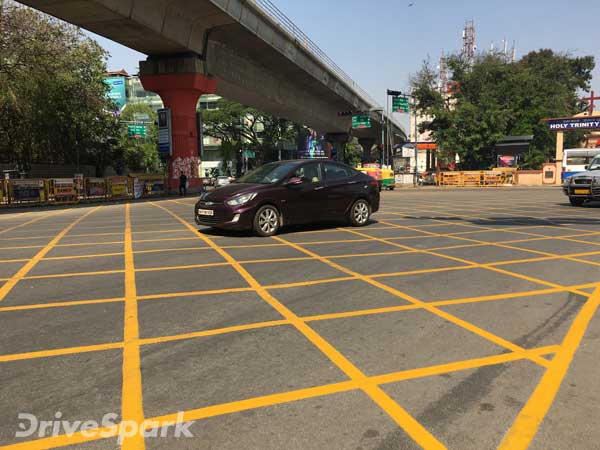 'ಹೆಲ್ಮೆಟ್' ರಾದ್ಧಾಂತ ಮುಗಿತು, ಇದೀಗ 'ಹಳದಿ ಬಾಕ್ಸ್' ಕಾಟ ಶುರು... 