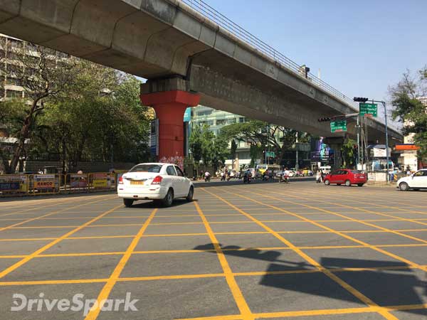 'ಹೆಲ್ಮೆಟ್' ರಾದ್ಧಾಂತ ಮುಗಿತು, ಇದೀಗ 'ಹಳದಿ ಬಾಕ್ಸ್' ಕಾಟ ಶುರು... 