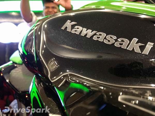 15 ಲಕ್ಷ ರೂಪಾಯಿ ಬೆಲೆ ಬಾಳುವ ಈ ಬೈಕಿನಲ್ಲಿ ಏನಿರ್ಬಹುದು?