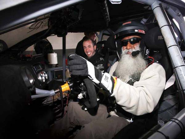 ಮೈಸೂರಿನ ಈ ಆಧುನಿಕ ಆದ್ಯಾತ್ಮ ಗುರು 60ನೇ ವಯಸ್ಸಿನಲ್ಲಿ ಏನ್ ಮಾಡುದ್ರು ಗೊತ್ತಾ ?