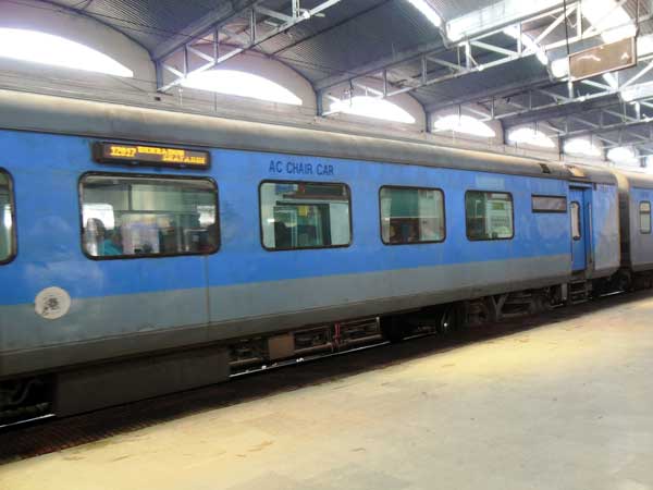 ಸೇವೆಗೆ ಸಿದ್ಧವಾಗಿದೆ ದೇಶದ ಐಷಾರಾಮಿ ರೈಲು ತೇಜಸ್ ಎಕ್ಸ್‌ಪ್ರೆಸ್