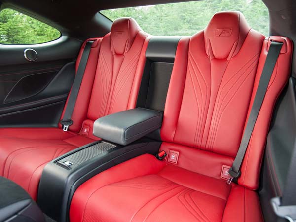 ಭಾರತೀಯ ಮಾರುಕಟ್ಟೆಗೆ ಲೆಕ್ಸಸ್ ಆರ್‌ಸಿ ಎಫ್ ಕಾರು ಲಗ್ಗೆ...