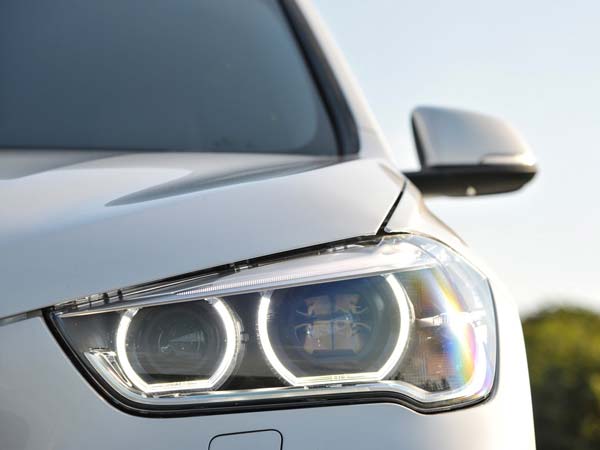 ಭಾರತದಲ್ಲಿ ಬಿಡುಗಡೆಗೊಂಡ ಬಿಎಂಡಬ್ಲ್ಯೂ ಎಕ್ಸ್1 ಕಾರು: ಬೆಲೆ ಮತ್ತು ವಿವರ ತಿಳಿದುಕೊಳ್ಳಿ