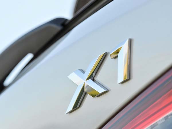 ಭಾರತದಲ್ಲಿ ಬಿಡುಗಡೆಗೊಂಡ ಬಿಎಂಡಬ್ಲ್ಯೂ ಎಕ್ಸ್1 ಕಾರು: ಬೆಲೆ ಮತ್ತು ವಿವರ ತಿಳಿದುಕೊಳ್ಳಿ