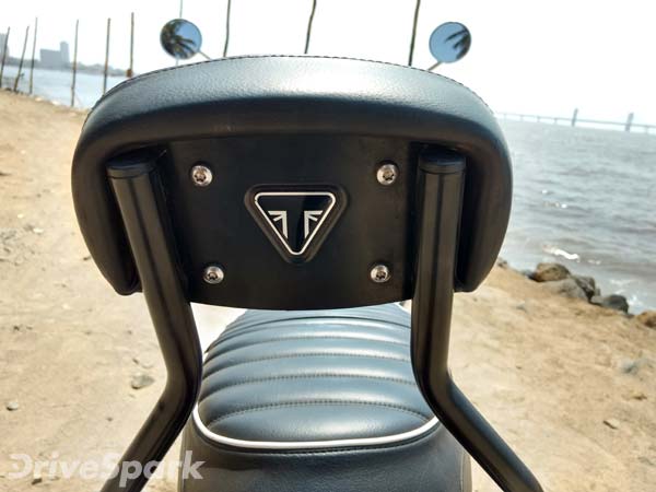 ಚಾಲನಾ ವಿಮರ್ಶೆ- ಹೊಸ ಲುಕ್‌ನೊಂದಿಗೆ ಎಂಟ್ರಿ ಕೊಟ್ಟ 2016 ಟ್ರಯಂಪ್ ಬೊನೆವಿಲ್ಲೆ ಟಿ100