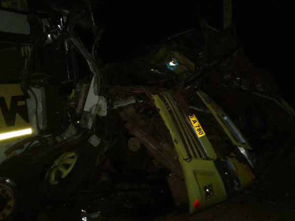 ಮದುವೆ ದಿಬ್ಬಣದ ಟೆಂಪೋ ಮತ್ತು ಖಾಸಗಿ ಬಸ್ ನಡುವೆ ಡಿಕ್ಕಿ- ವಧು ಸೇರಿ 7 ಮಂದಿ ದುರ್ಮರಣ