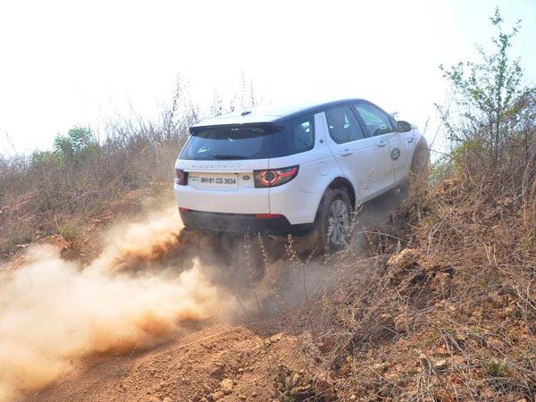 ಲ್ಯಾಂಡ್ ರೋವರ್ ಆಪ್‌ ರೋಡಿಂಗ್ 