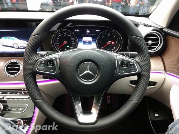 ಹೊಸ ಮಾದರಿಯ ಮರ್ಸಿಡಿಸ್ ಬೆಂಝ್ ಇ220ಡಿ ಬಿಡುಗಡೆ